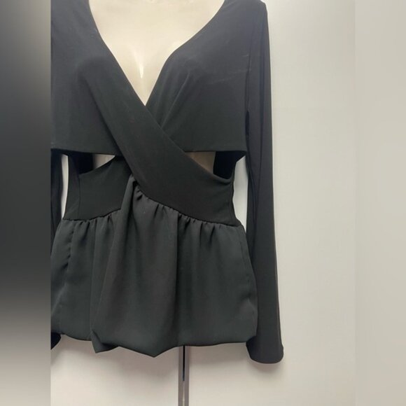 Fashion Nova Deep Down Peplum Top Size XL Brand - Picture 4 of 8